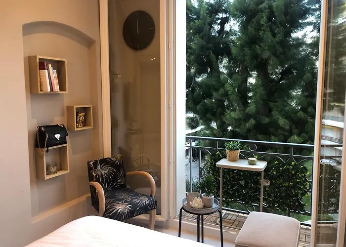 Boulevard De La Croisette Palais Miramar *